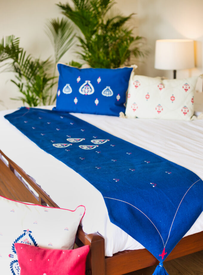 Khingkhap reversible Bed Runner - Indigo